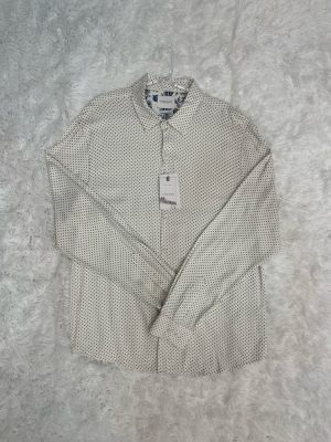 Camisas Americanas – Estilo y Elegancia