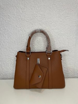 Cartera - Estilo y Versatilidad