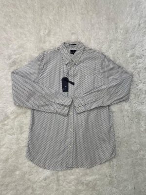 Camisas Americanas – Estilo y Elegancia