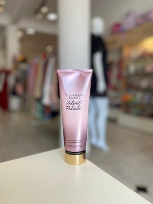 Victoria’s Secret Velvet Petals – Loción Corporal Perfumada
